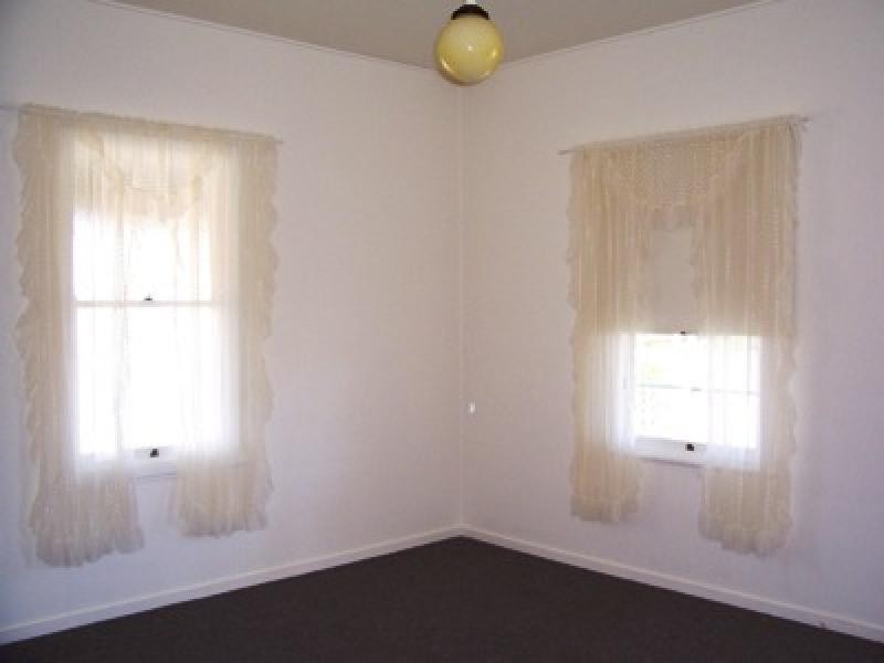 22 HOWARD STREET, Burrum Heads QLD 4659
