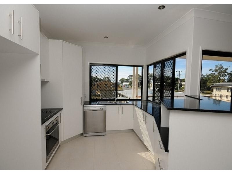12 HOWARD STREET, Burrum Heads QLD 4659