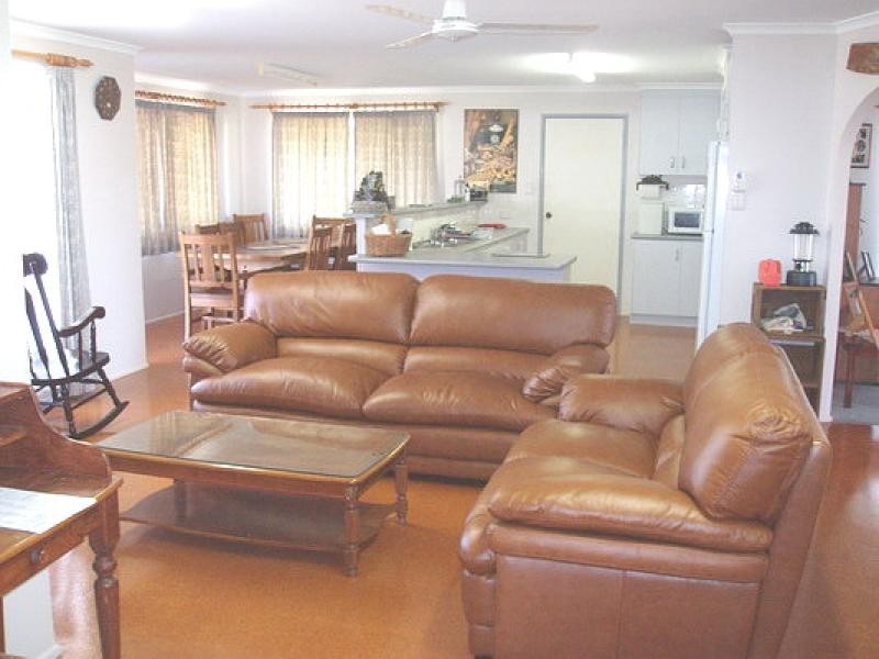 17 Hoffman Street, Burrum Heads QLD 4659