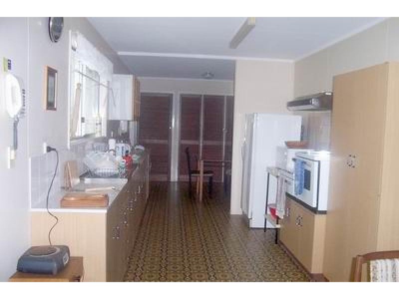 18 ROSS STREET, Burrum Heads QLD 4659