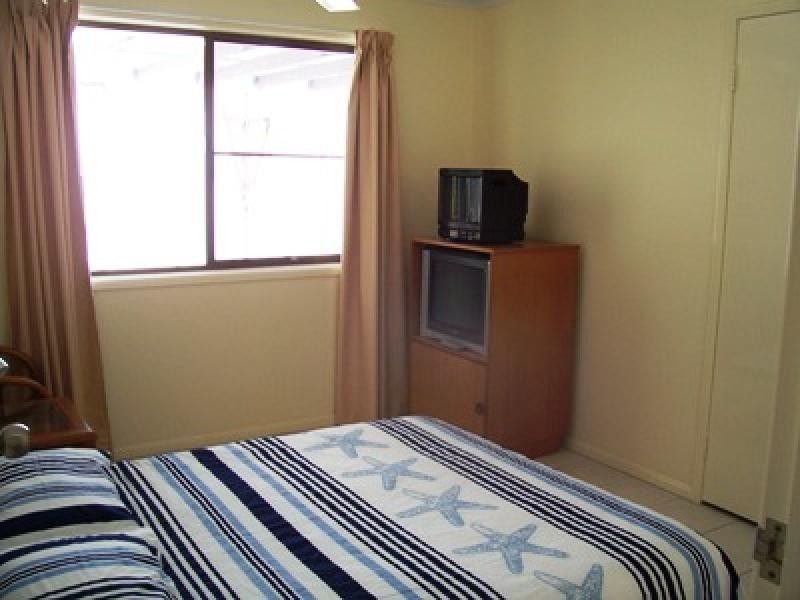 66 Kingfisher Pde, Toogoom QLD 4655