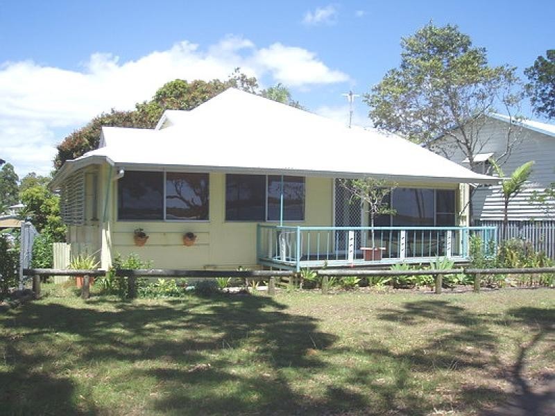 56 Burrum Street, Burrum Heads QLD 4659