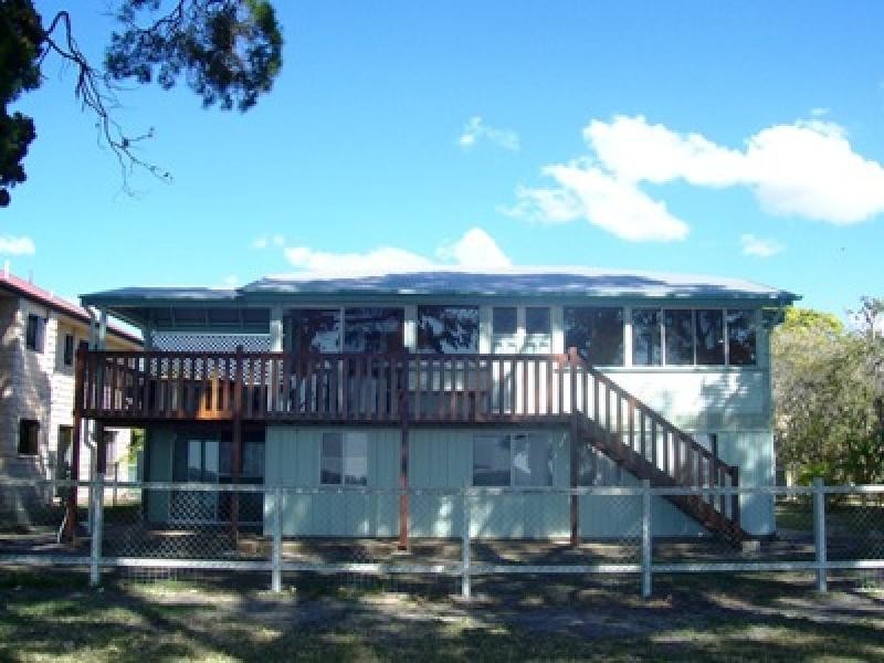 22 Burrum Street, Burrum Heads QLD 4659