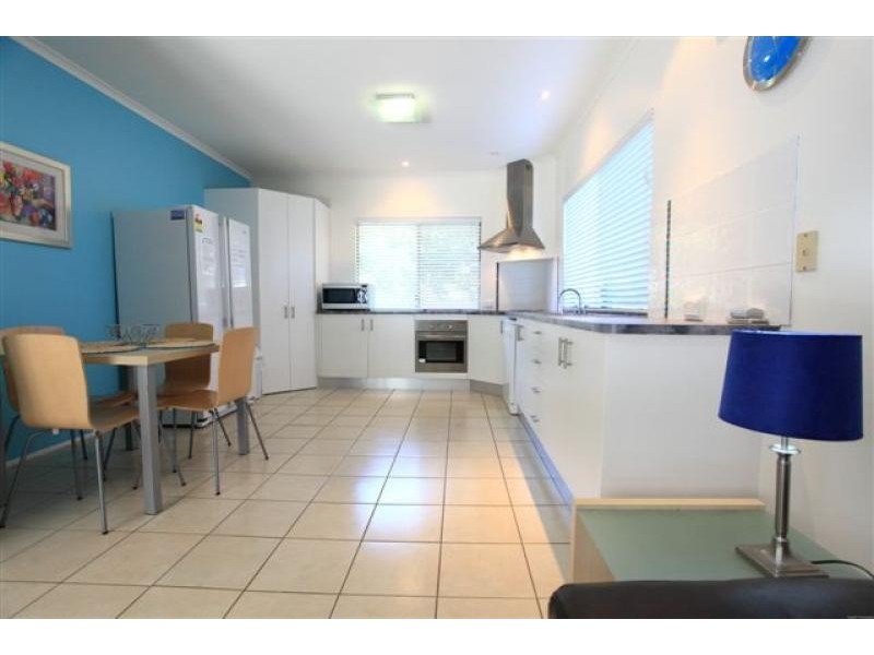 108 Kingfisher Pde, Toogoom QLD 4655