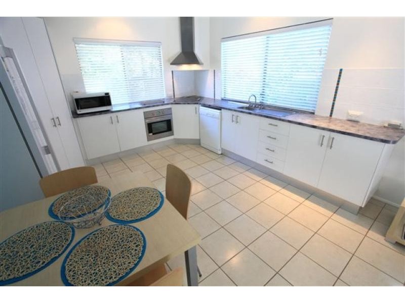 108 Kingfisher Pde, Toogoom QLD 4655