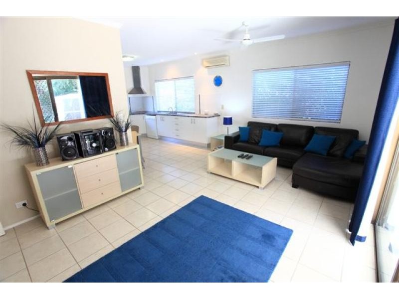108 Kingfisher Pde, Toogoom QLD 4655