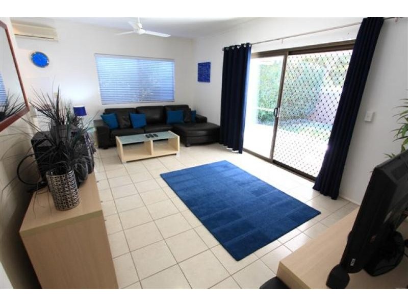 108 Kingfisher Pde, Toogoom QLD 4655