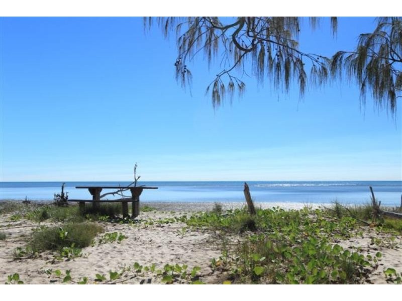 108 Kingfisher Pde, Toogoom QLD 4655