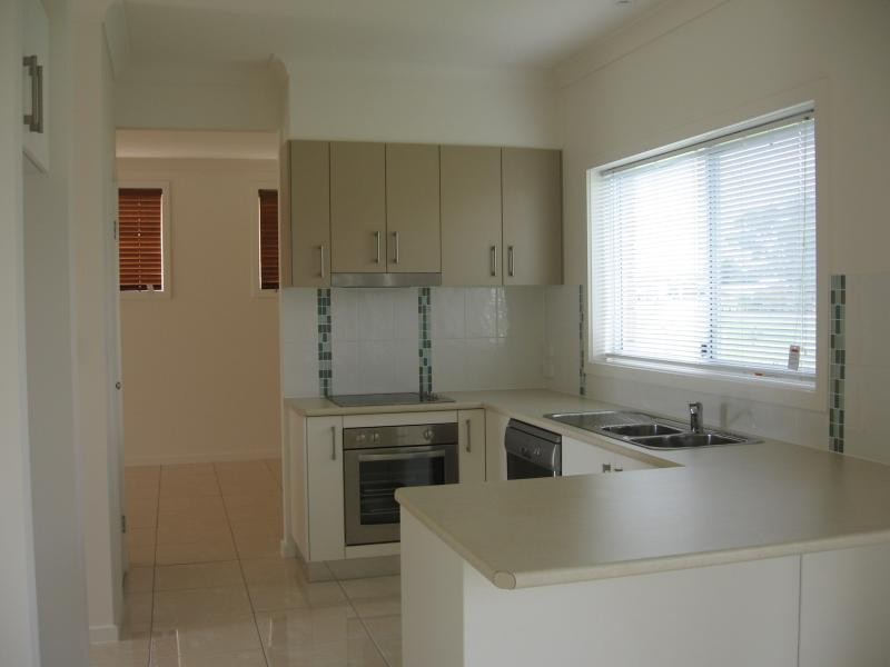 12 Sandcastles Circuit, Burrum Heads QLD 4659