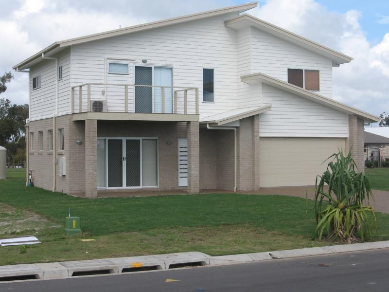 12 Sandcastles Circuit, Burrum Heads QLD 4659