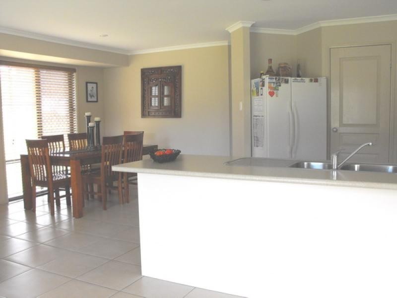 43 Raintree Avenue, Burrum Heads QLD 4659