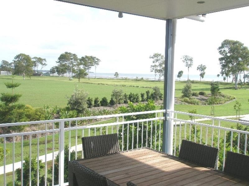2 Seashells Court, Burrum Heads QLD 4659