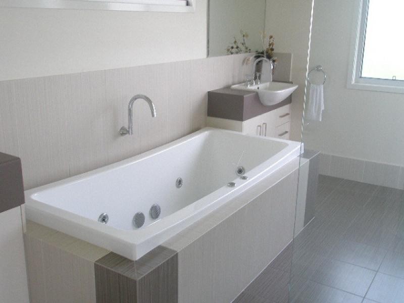 2 Seashells Court, Burrum Heads QLD 4659