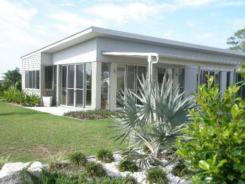 4 Seashells Court, Burrum Heads QLD 4659