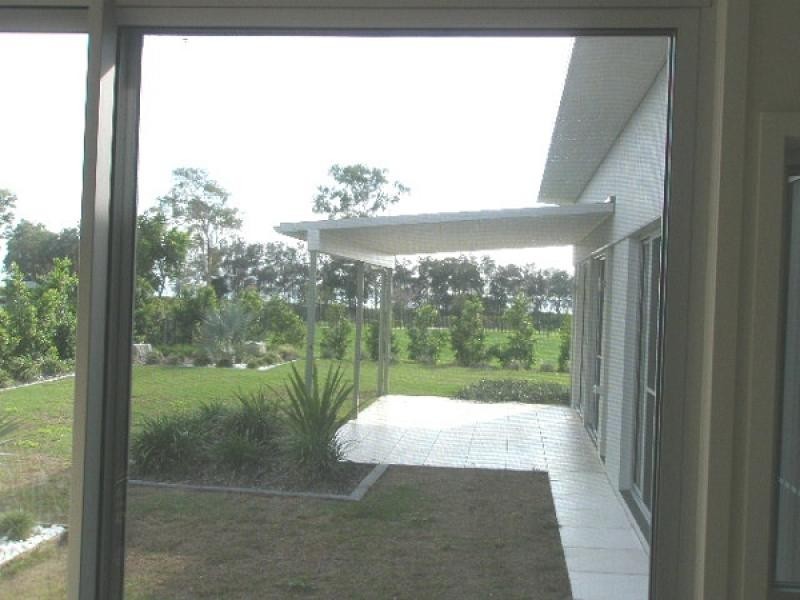 4 Seashells Court, Burrum Heads QLD 4659