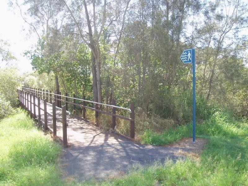 48 Beach Drive, Burrum Heads QLD 4659