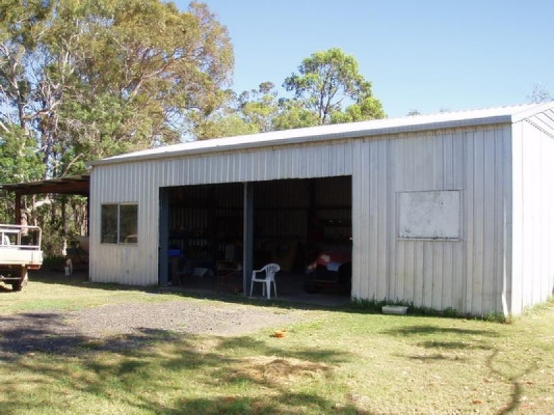 2 South Heath Road, Burrum River QLD 4659