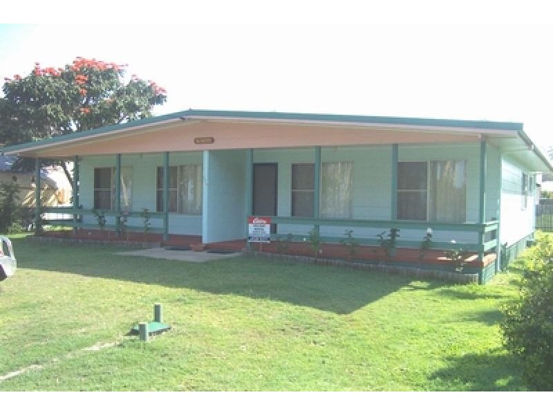 175 Burrum Street, Burrum Heads QLD 4659