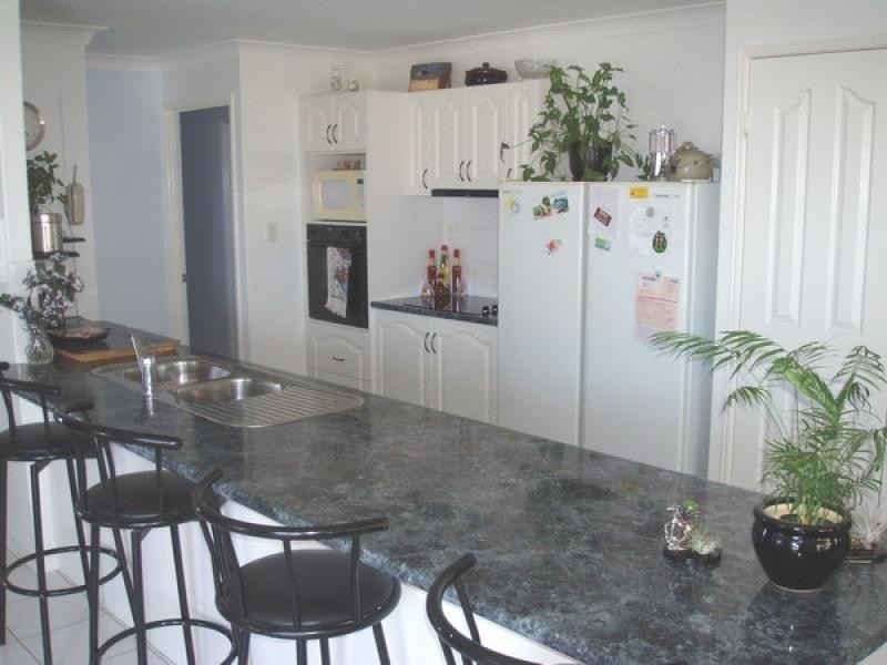 3 Lakeside Drive, Burrum Heads QLD 4659