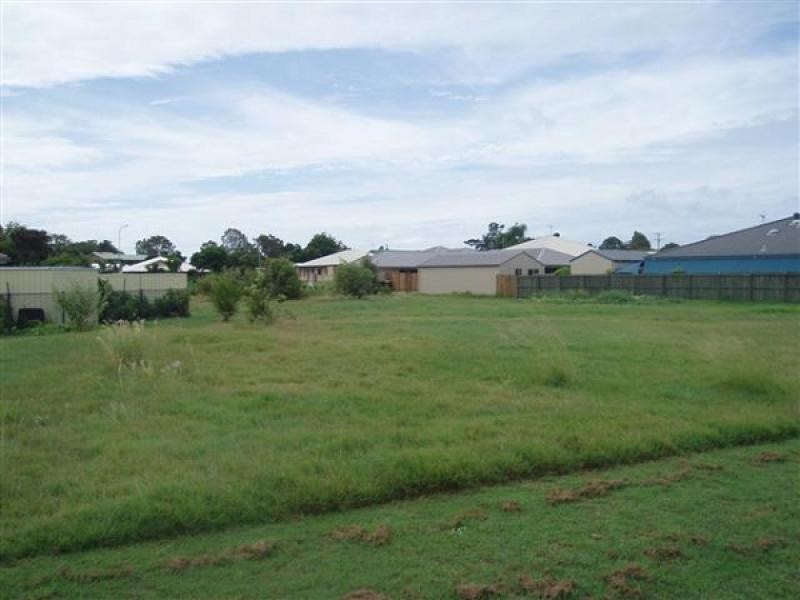 24 Warringal Court, Burrum Heads QLD 4659