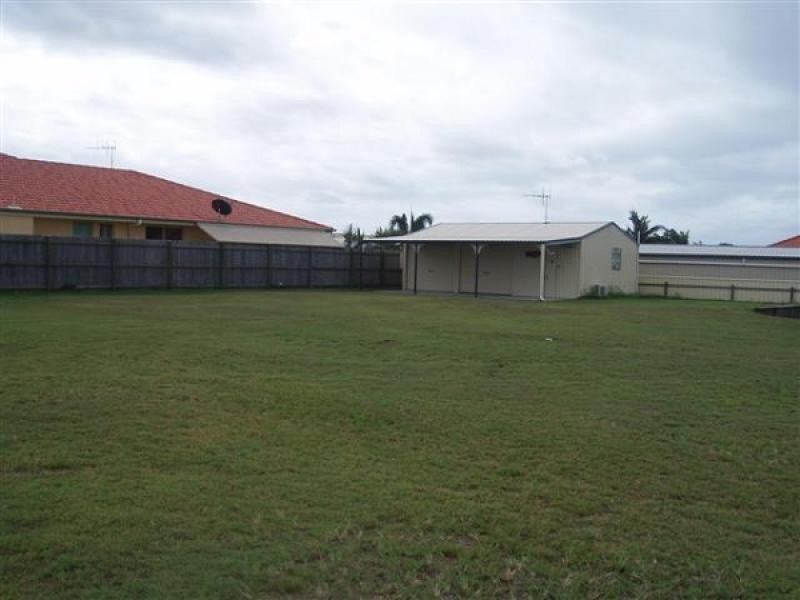 49 Lucas Drive, Burrum Heads QLD 4659