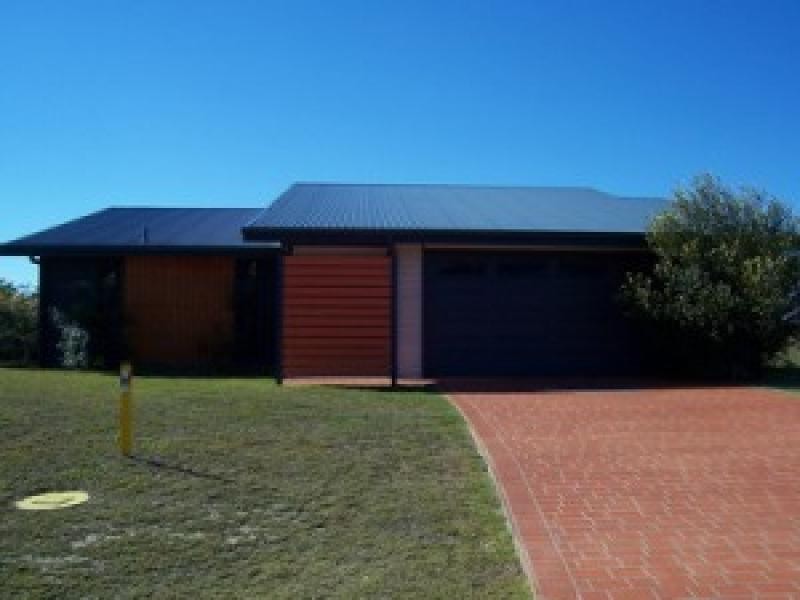 27 Traviston Way, Burrum Heads QLD 4659