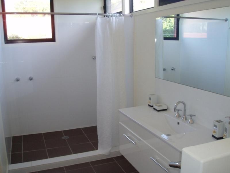 124 Kingfisher Pde, Toogoom QLD 4655