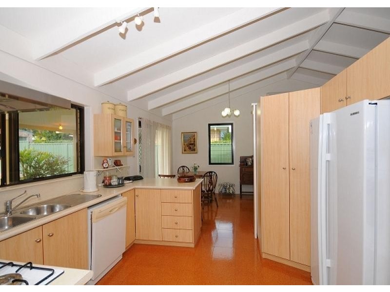 50 Riverview Drive, Burrum Heads QLD 4659