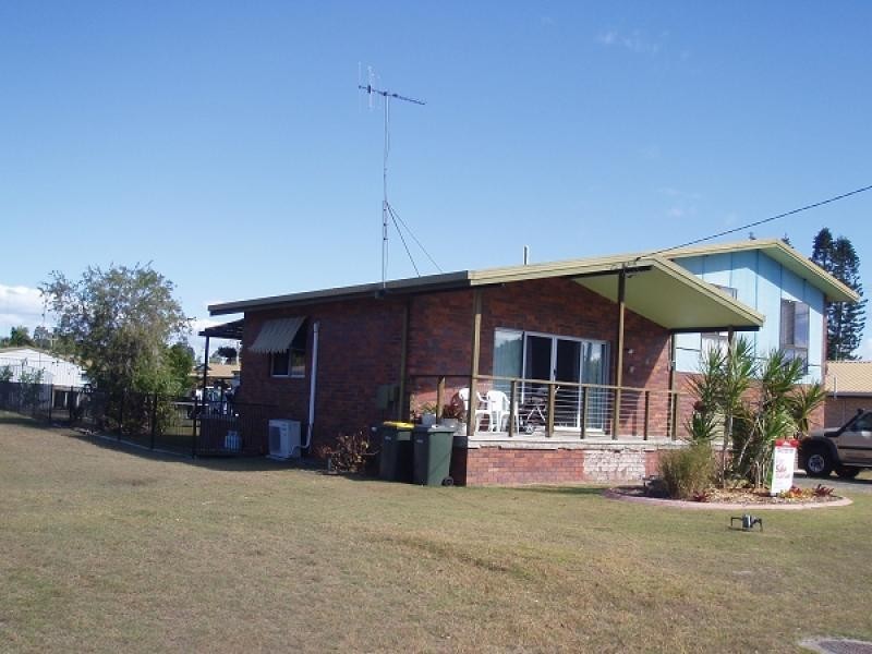 4 Boronia Street, Burrum Heads QLD 4659