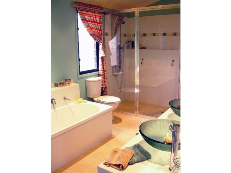 27 Traviston Way, Burrum Heads QLD 4659