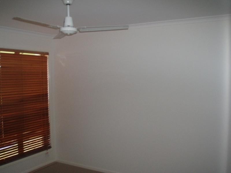 7 Honey Myrtle Cl, Burrum Heads QLD 4659