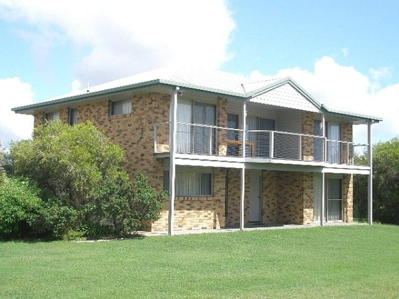 48 Beach Drive, Burrum Heads QLD 4659