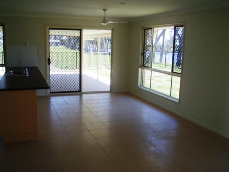 19 Sirenia Drive,, Burrum Heads QLD 4659