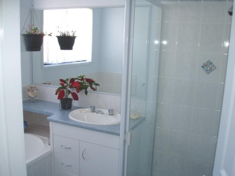 3 Lakeside Drive, Burrum Heads QLD 4659