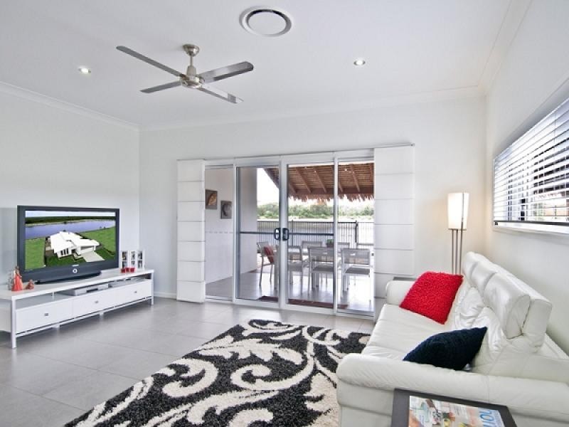 12 Honey Myrtle Close, Burrum Heads QLD 4659