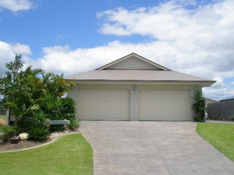6 Krista Court, Burrum Heads QLD 4659