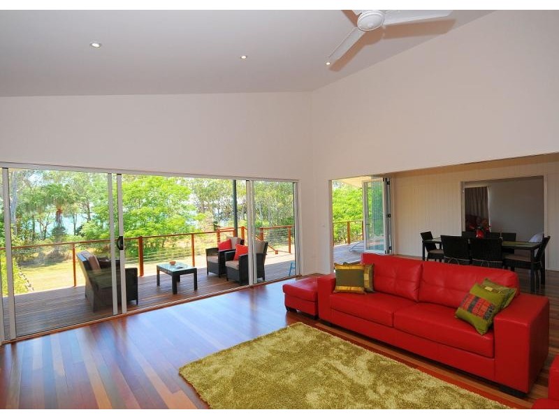 178 Kingfisher Pde, Toogoom QLD 4655