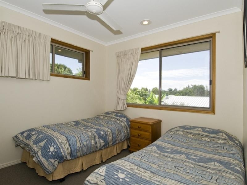 48 Beach Drive, Burrum Heads QLD 4659