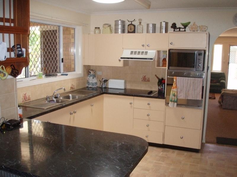 125 Burrum Street, Burrum Heads QLD 4659