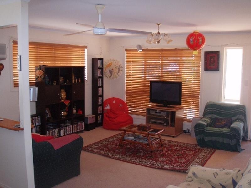 125 Burrum Street, Burrum Heads QLD 4659