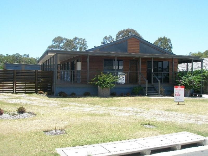 35 Lucas Drive, Burrum Heads QLD 4659