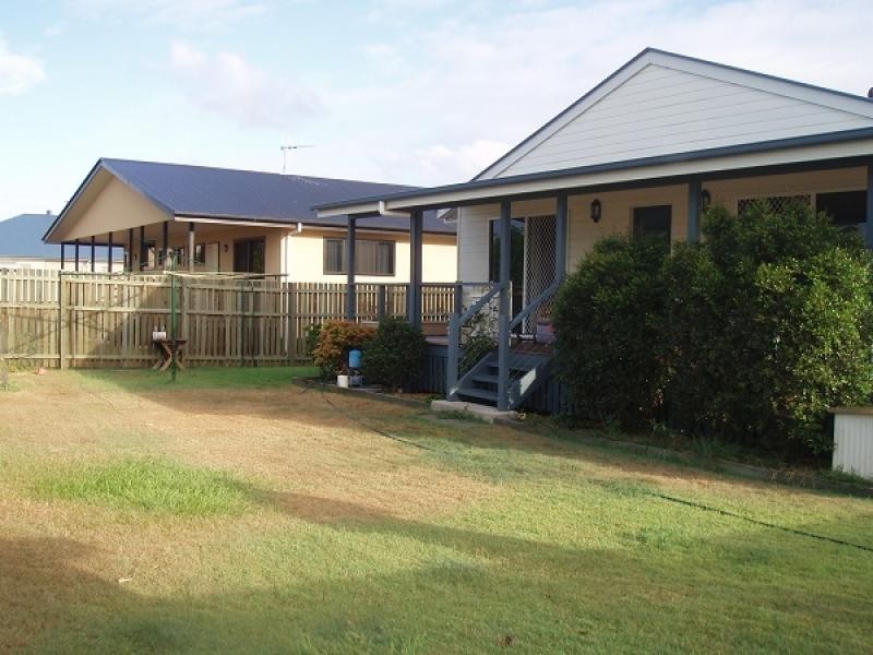 33 Sunrise Crescent, Burrum Heads QLD 4659