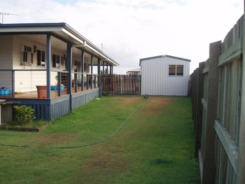 33 Sunrise Crescent, Burrum Heads QLD 4659