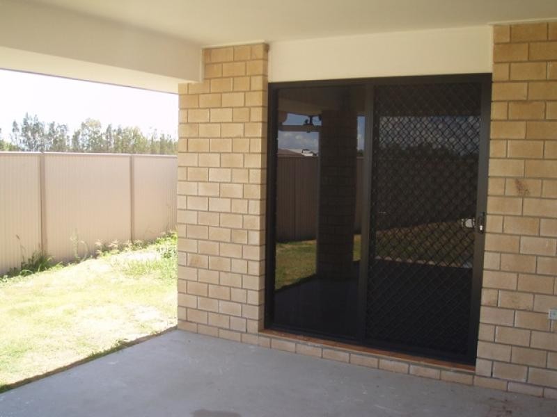 77 Beach Drive, Burrum Heads QLD 4659