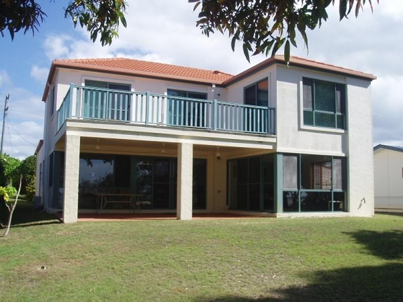 84 Riverview Drive, Burrum Heads QLD 4659