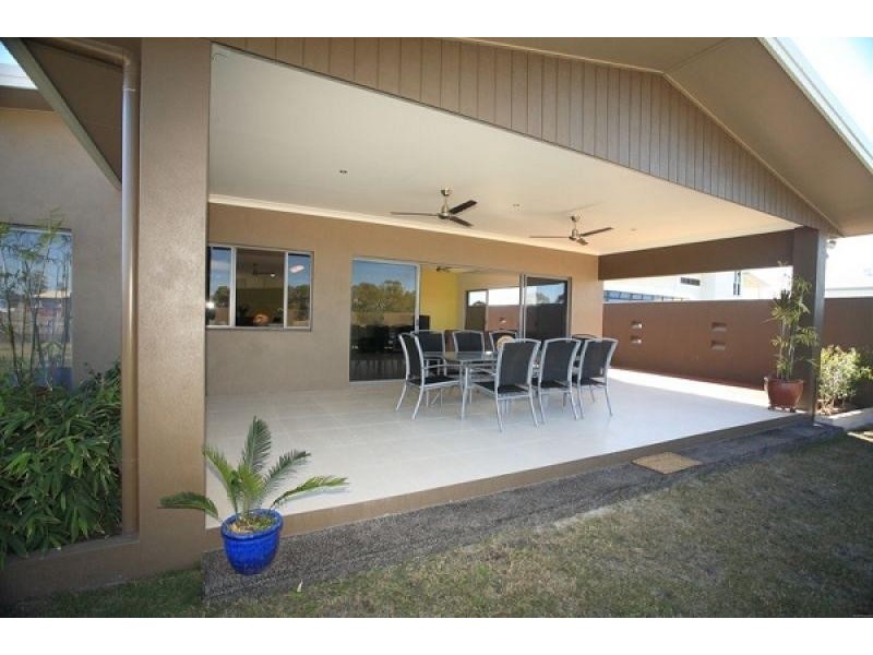14 Traviston Way,, Burrum Heads QLD 4659
