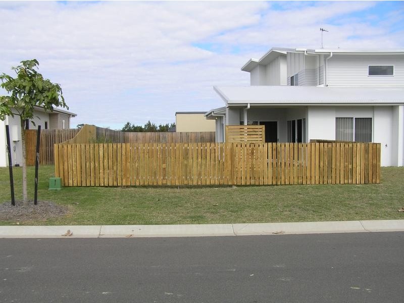 2/5 Seaway Pde, Toogoom, Toogoom QLD 4655