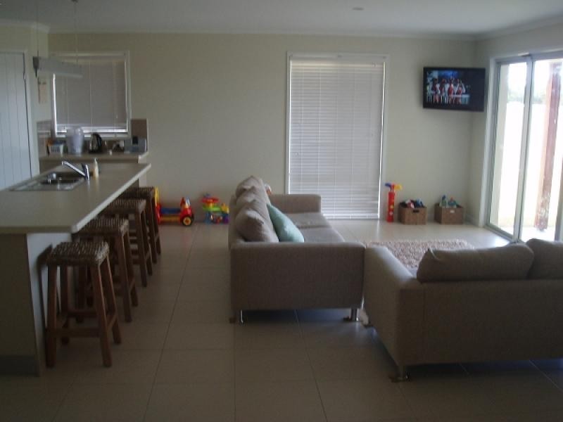 5 Honey Myrtle Close, Burrum Heads QLD 4659