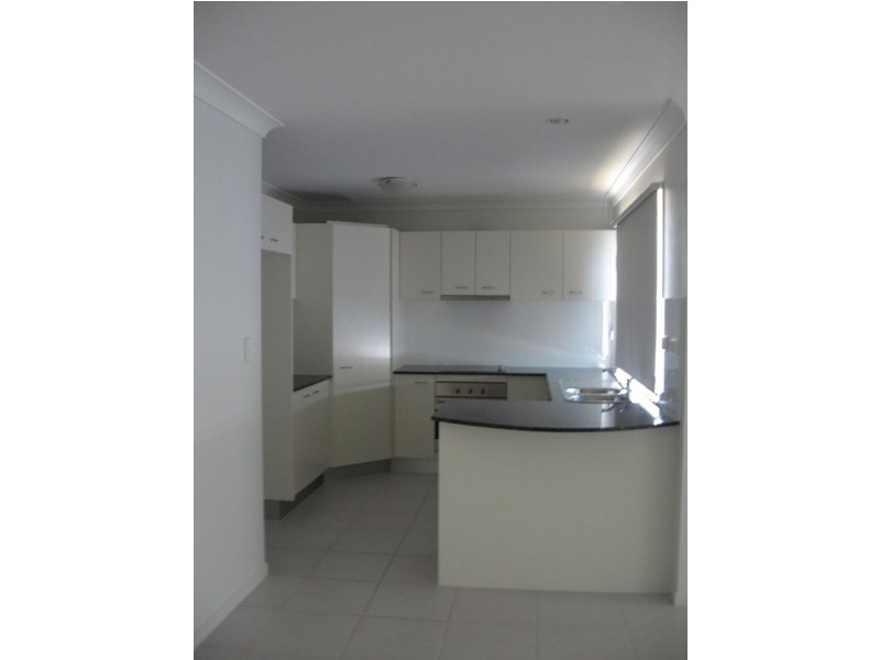 1 Oyster Court, Toogoom QLD 4655
