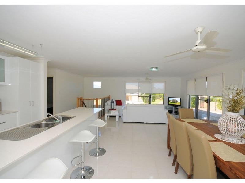 2 Tamarind Close, Burrum Heads QLD 4659